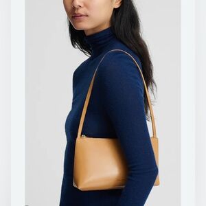 🆕 Mansur Gavriel Gaia Leather Shoulder Bag